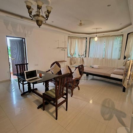 J-House, Spacious Apartments With Balconies, Thalassa 1Min Away Siolim Luaran gambar