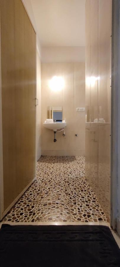 J-House, Spacious Apartments With Balconies, Thalassa 1Min Away Siolim Luaran gambar