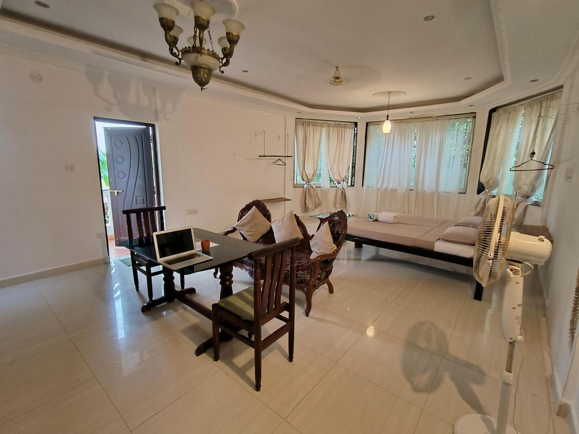 J-House, Spacious Apartments With Balconies, Thalassa 1Min Away Siolim Luaran gambar
