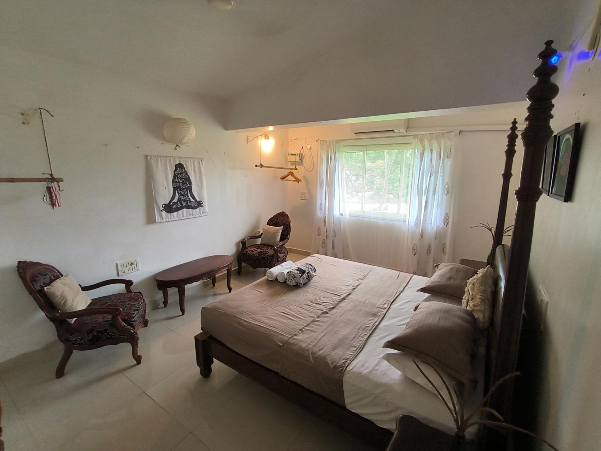 J-House, Spacious Apartments With Balconies, Thalassa 1Min Away Siolim Bilik gambar