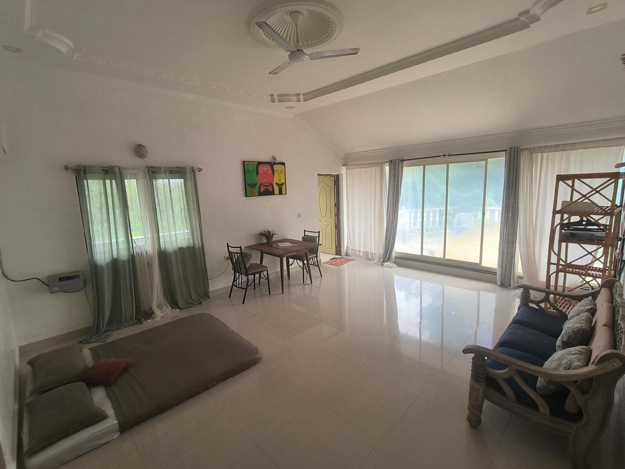 J-House, Spacious Apartments With Balconies, Thalassa 1Min Away Siolim Bilik gambar